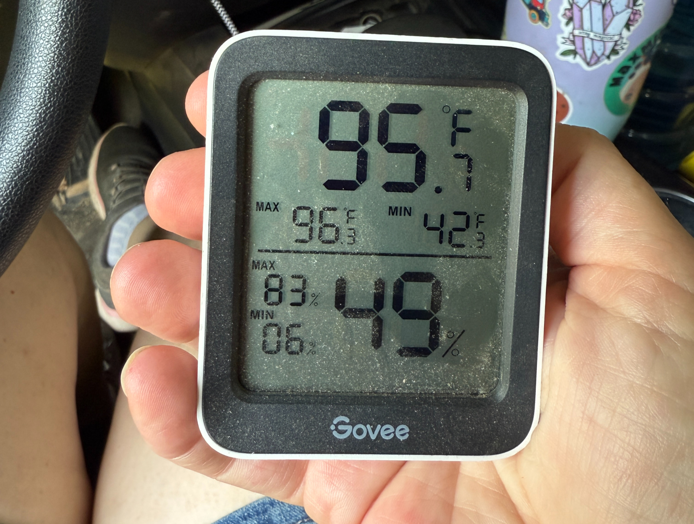a thermometer at 95 degrees